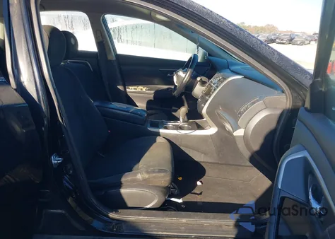 2015 Nissan Altima 2.5/2.5 S/2.5 Sl/2.5 Sv from USA, damaged, VIN 1N4AL3AP2FC295091